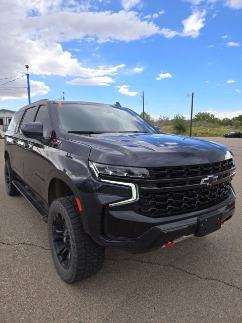 Used 2023 Chevrolet Suburban Z71 image 4