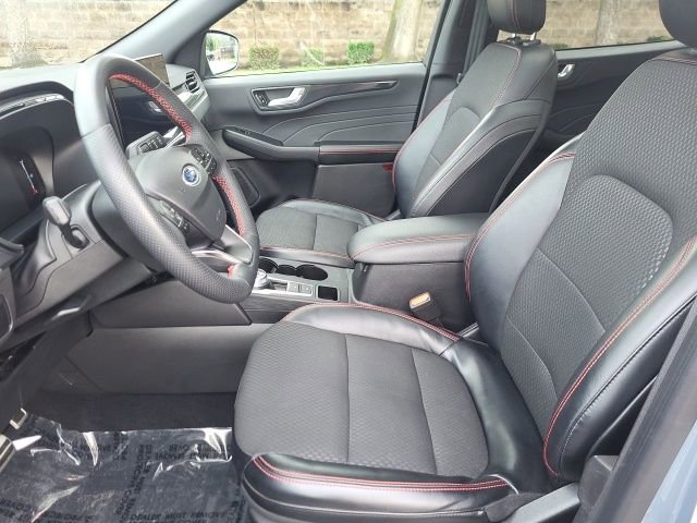 Certified 2023 Ford Escape ST-Line w/ Tech Pack #1 image 14