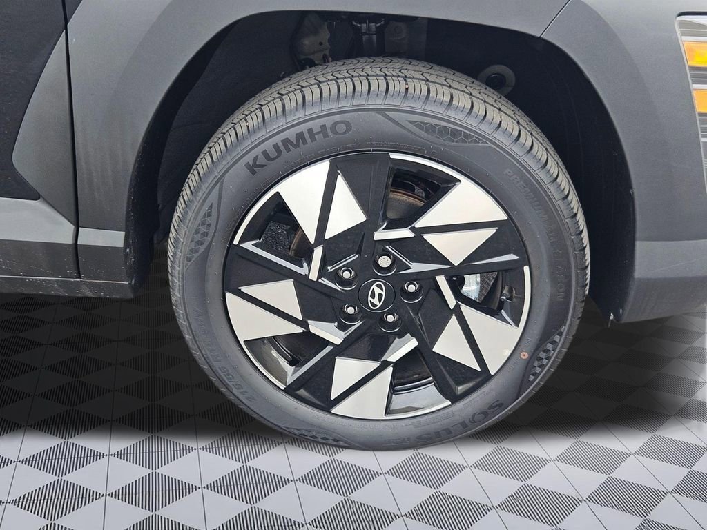 Certified 2025 Hyundai Kona SEL image 31