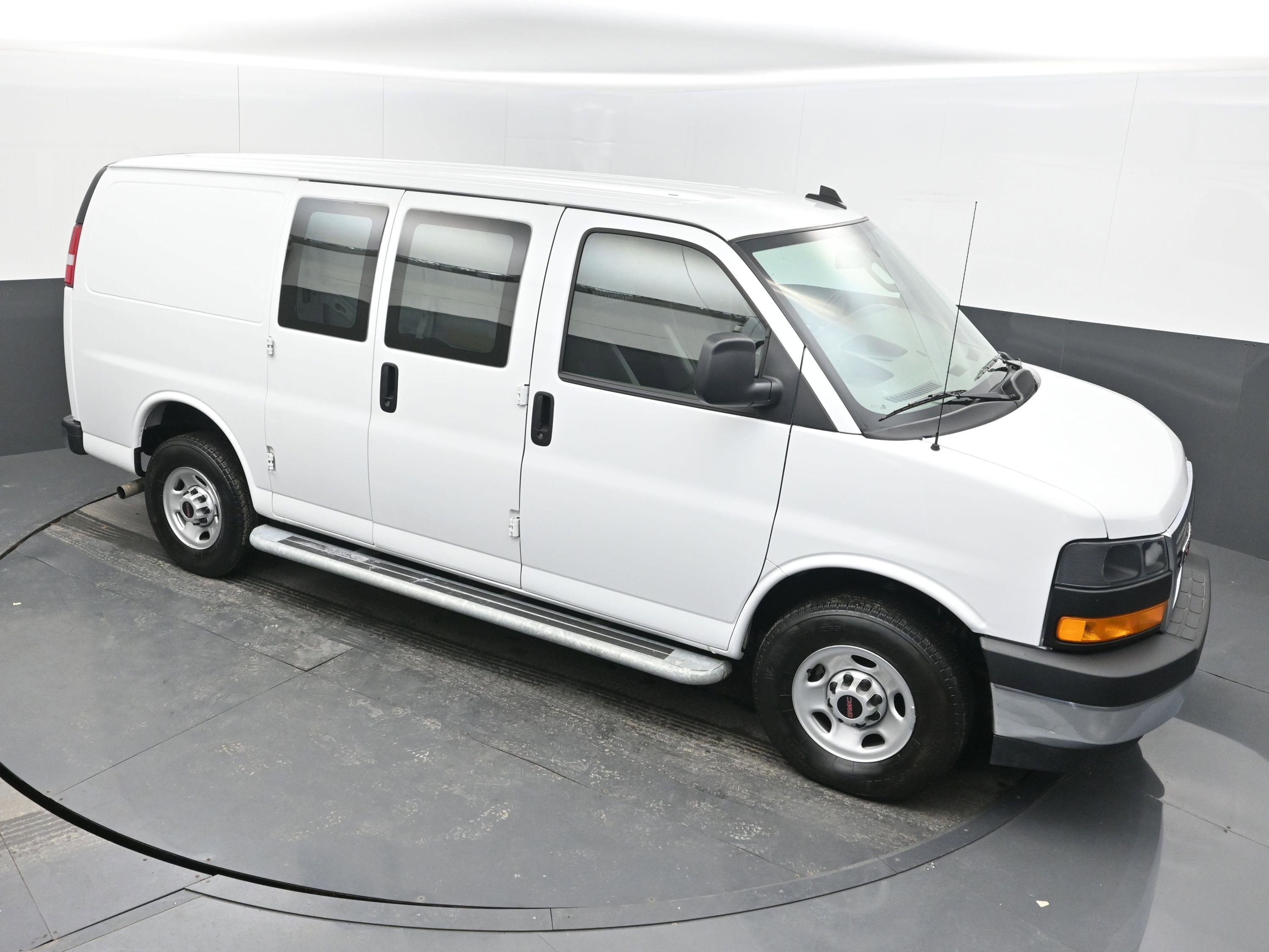 Used 2024 GMC Savana 2500 w/ Driver Convenience Package image 30