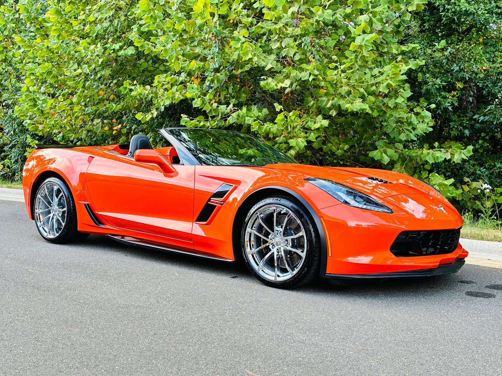 Used 2019 Chevrolet Corvette Grand Sport RWD image 3