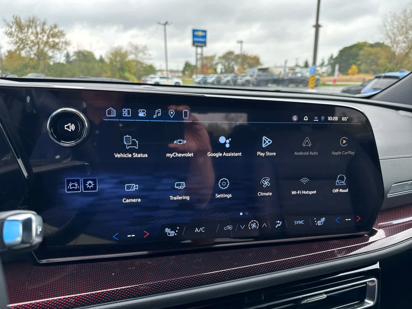 New 2026 Chevrolet Traverse Z71 image 25