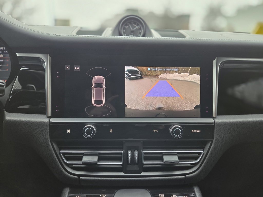 Used 2022 Porsche Macan S image 14