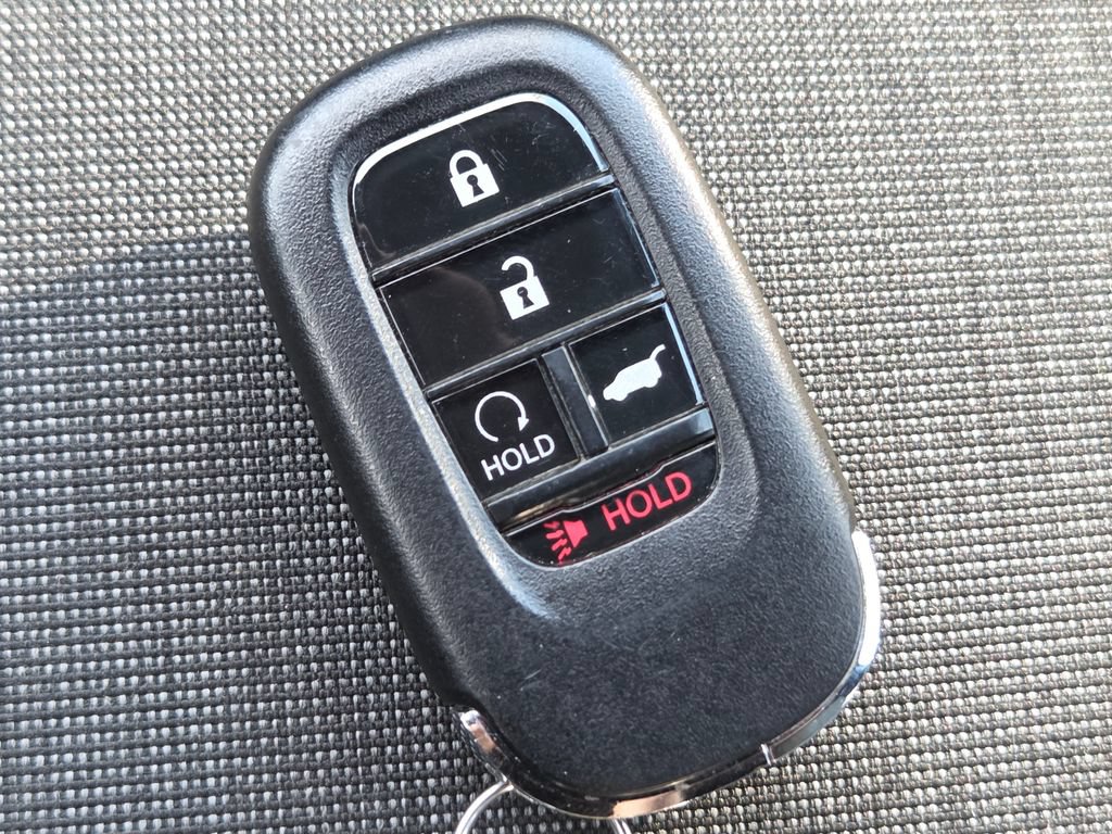 Used 2023 Honda Pilot Sport image 39