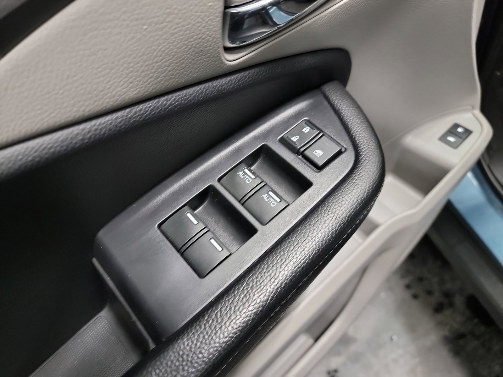 Used 2019 Honda Pilot EX-L image 14
