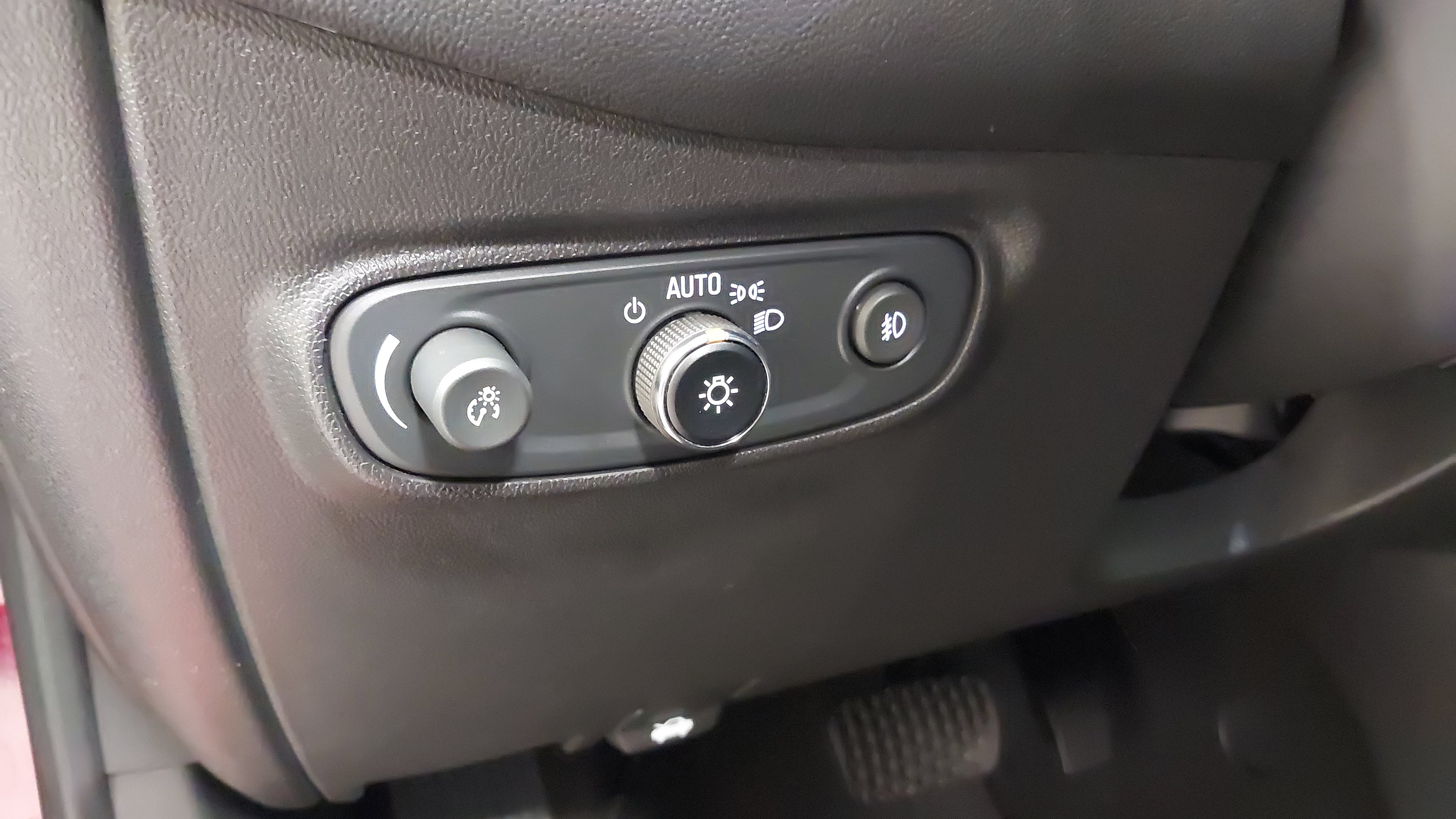 Certified 2020 Chevrolet Equinox LT FWD image 23