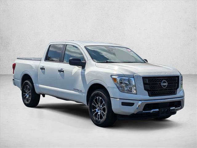 Used 2024 Nissan Titan SV AWD/4WD image 3