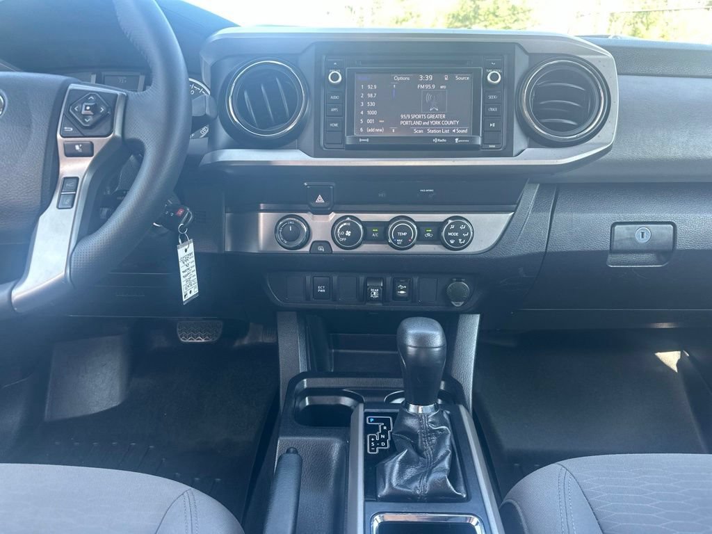 Used 2019 Toyota Tacoma SR5 AWD/4WD image 18