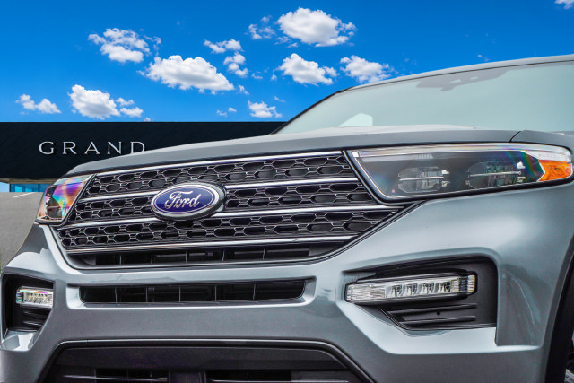 Used 2023 Ford Explorer XLT w/ Equipment Group 202A RWD image 39