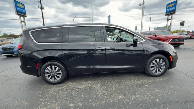 Used 2024 Chrysler Pacifica Limited FWD image 9
