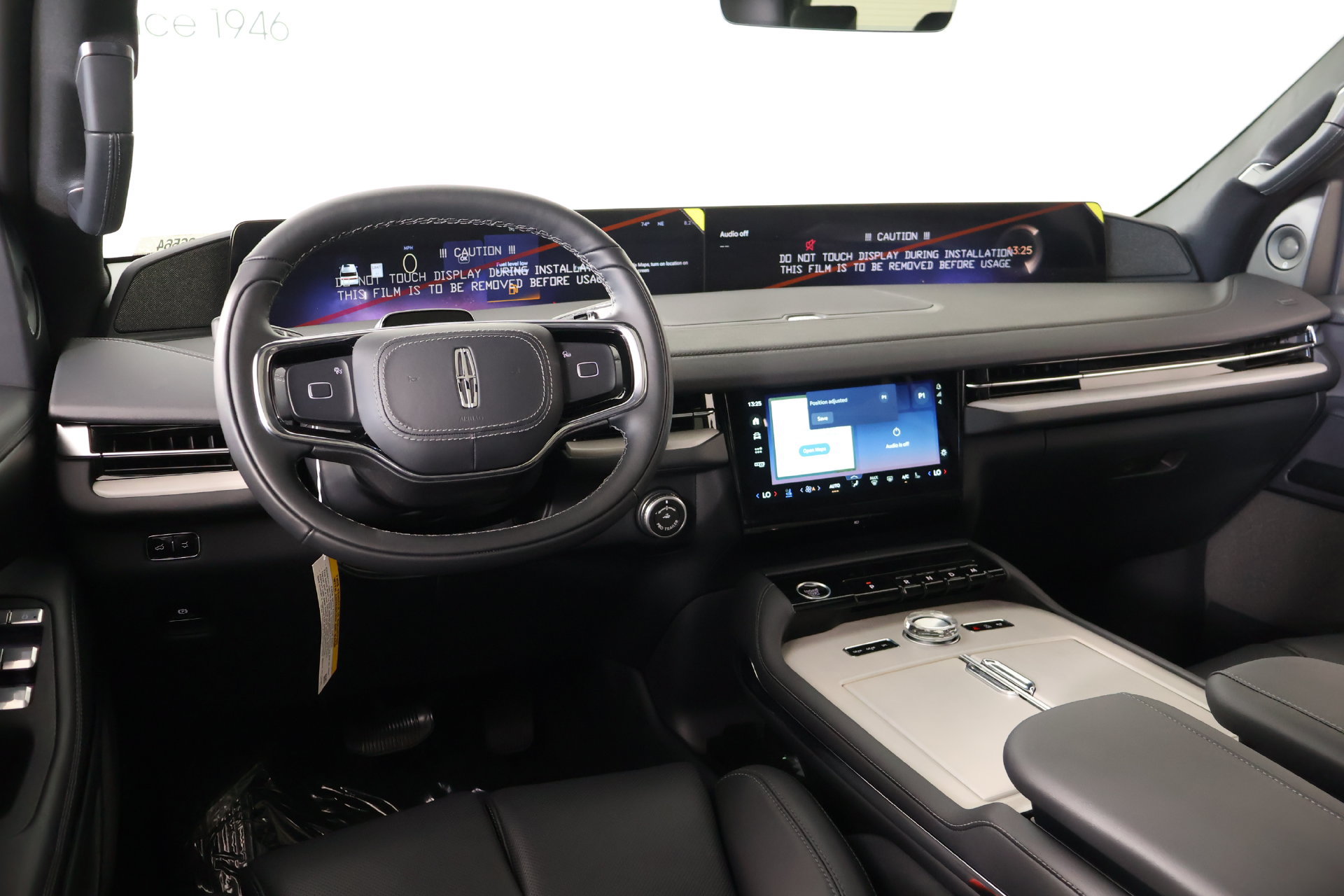 New 2027 Lincoln Navigator L Reserve w/ Jet Appearance Package AWD/4WD image 2