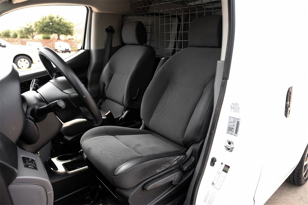 Used 2019 Nissan NV200 SV w/ Navigation Package image 28