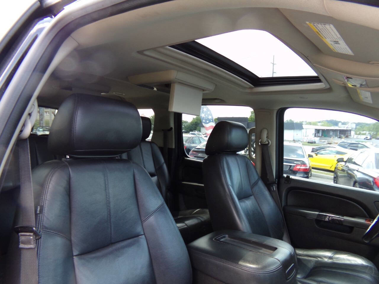 Used 2014 GMC Yukon XL SLT image 35