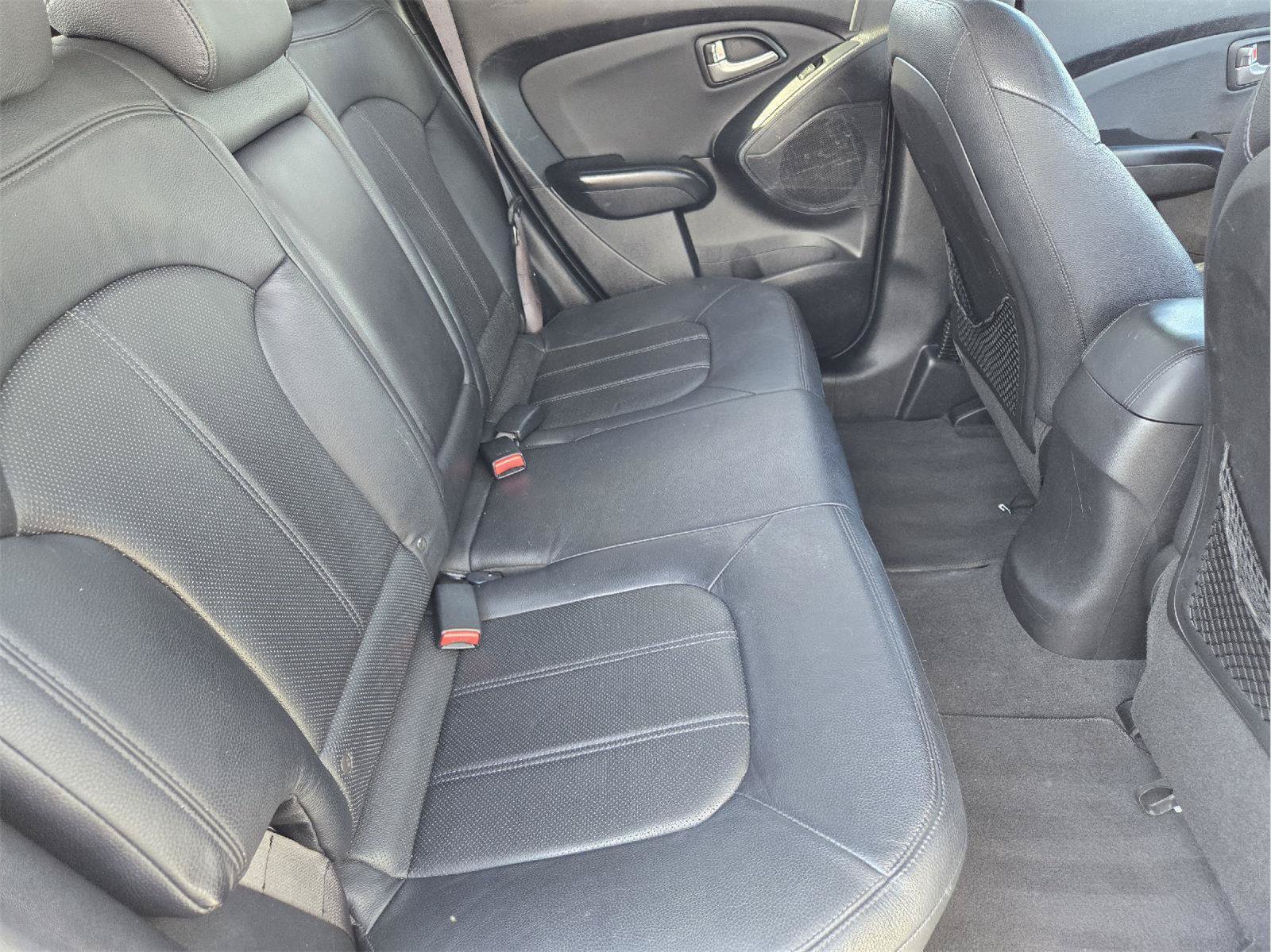 Used 2013 Hyundai Tucson Limited FWD image 29