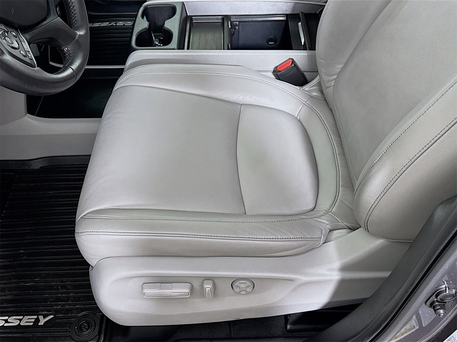 Used 2024 Honda Odyssey EX-L image 15