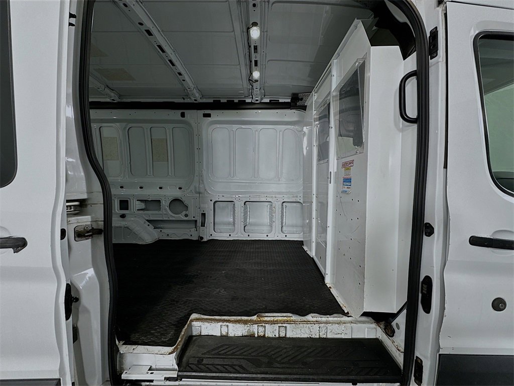 Used 2018 Ford Transit 250 148 Medium Roof image 27