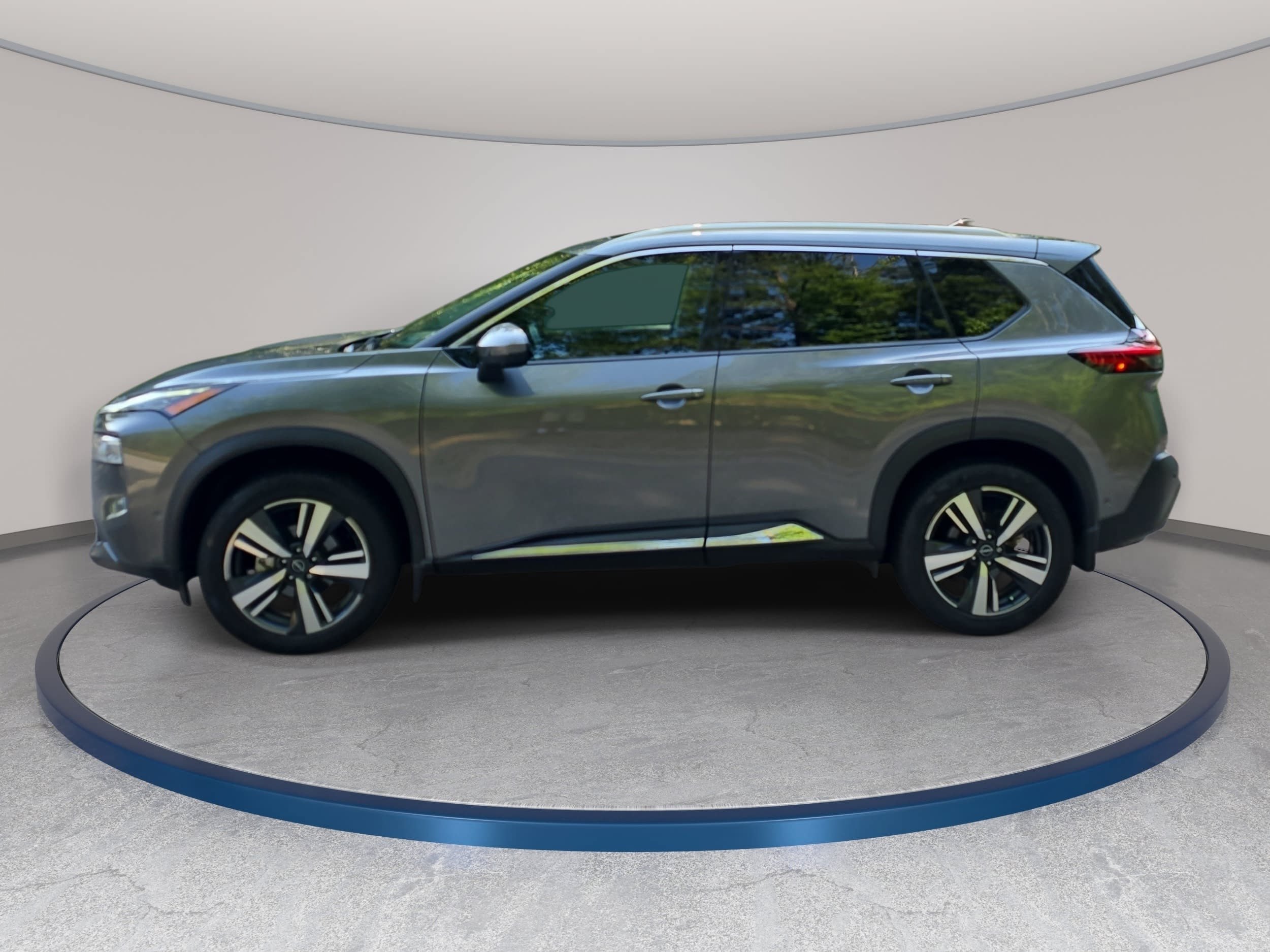 Used 2023 Nissan Rogue SL w/ SL Premium Package FWD image 8