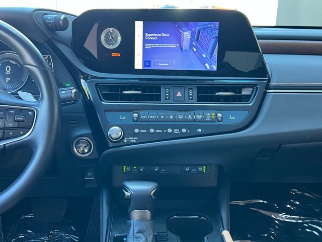 Used 2025 Lexus ES 300h w/ Premium Package FWD image 44