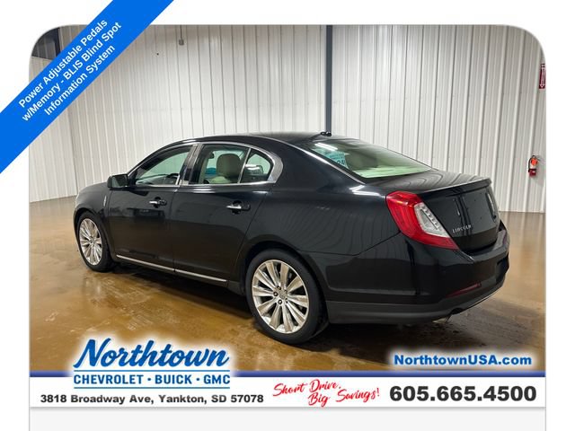Used 2013 Lincoln MKS AWD image 3
