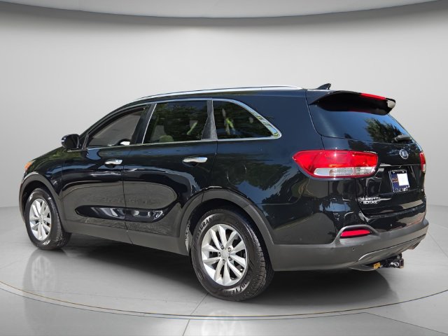 Used 2017 Kia Sorento FWD w/ LX Convenience Package image 6