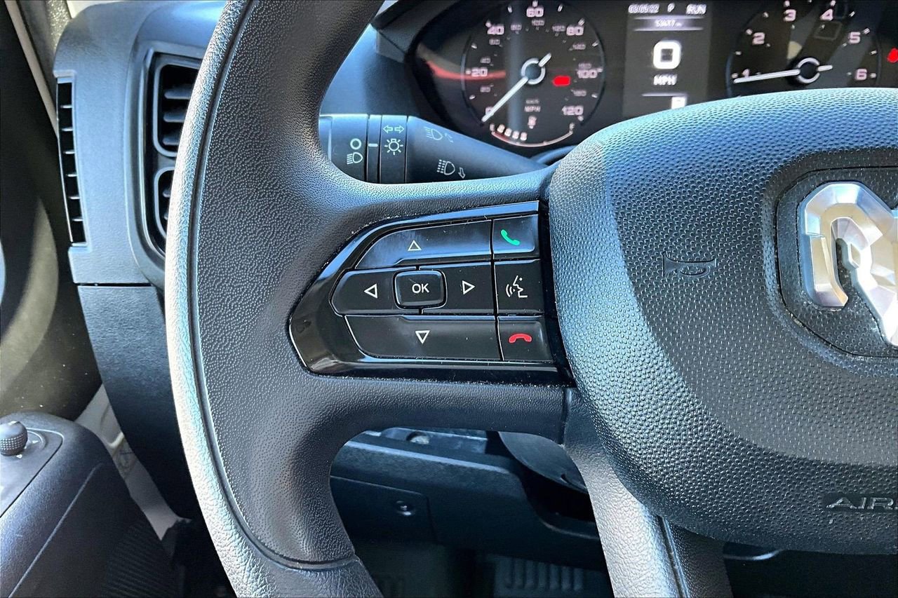 Used 2024 RAM ProMaster 2500 w/ Convenience Group image 27