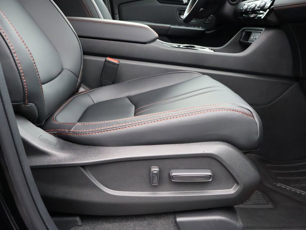 Certified 2025 Honda Pilot TrailSport image 10