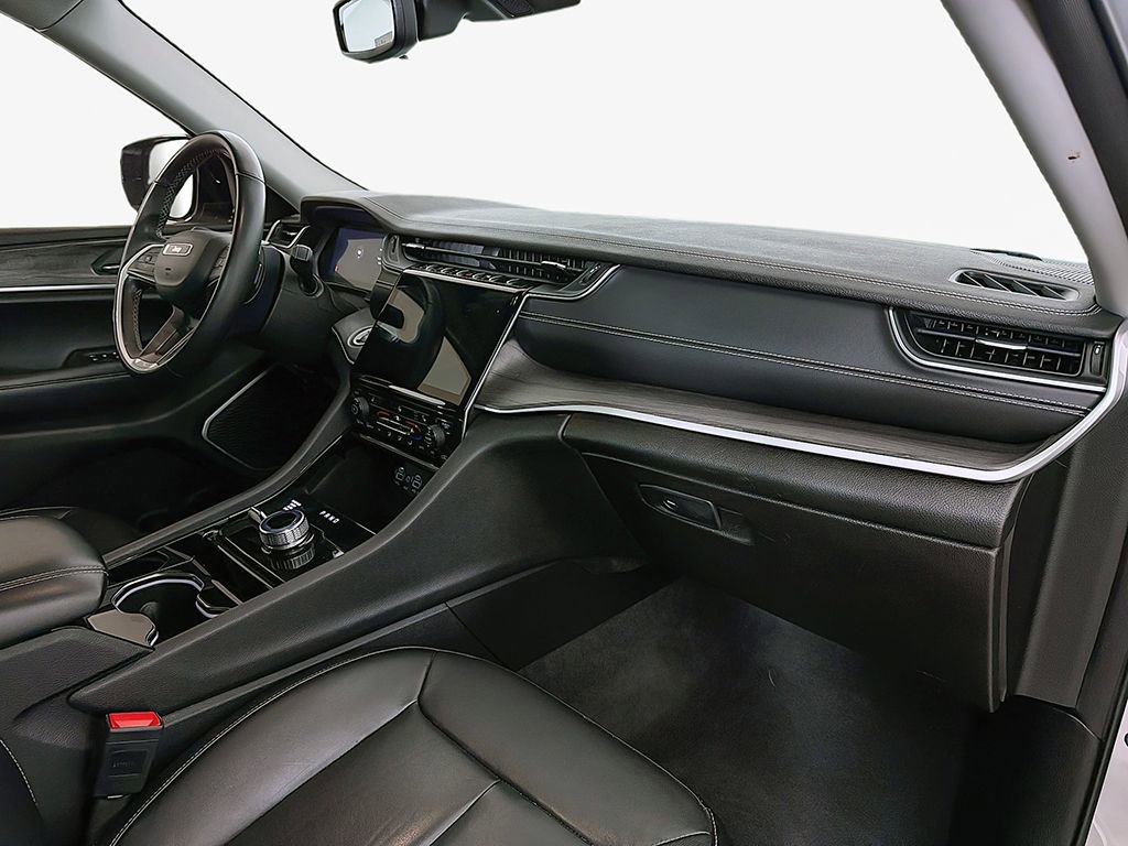 Used 2021 Jeep Grand Cherokee L Limited image 24