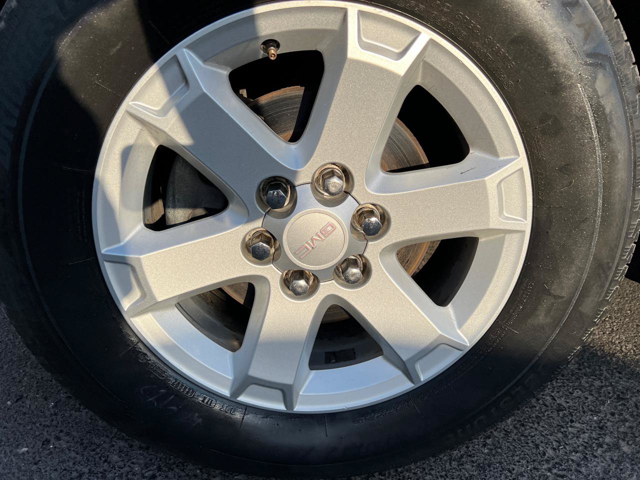 Used 2016 GMC Acadia SLE FWD image 11