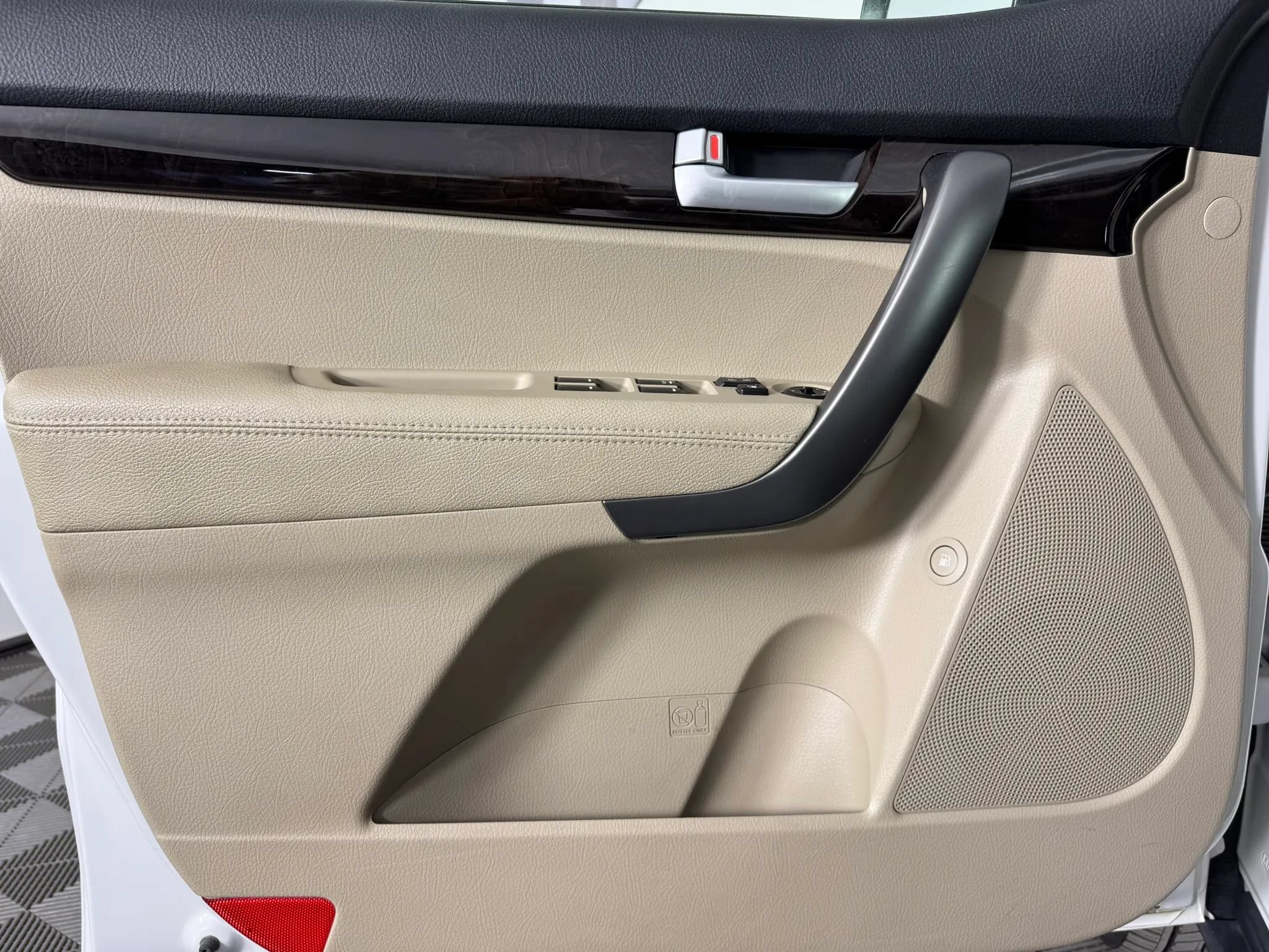 Used 2015 Kia Sorento LX FWD image 30