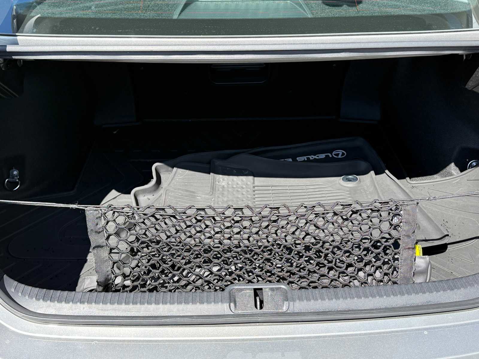 Used 2020 Lexus ES 300h w/ Premium Package FWD image 40