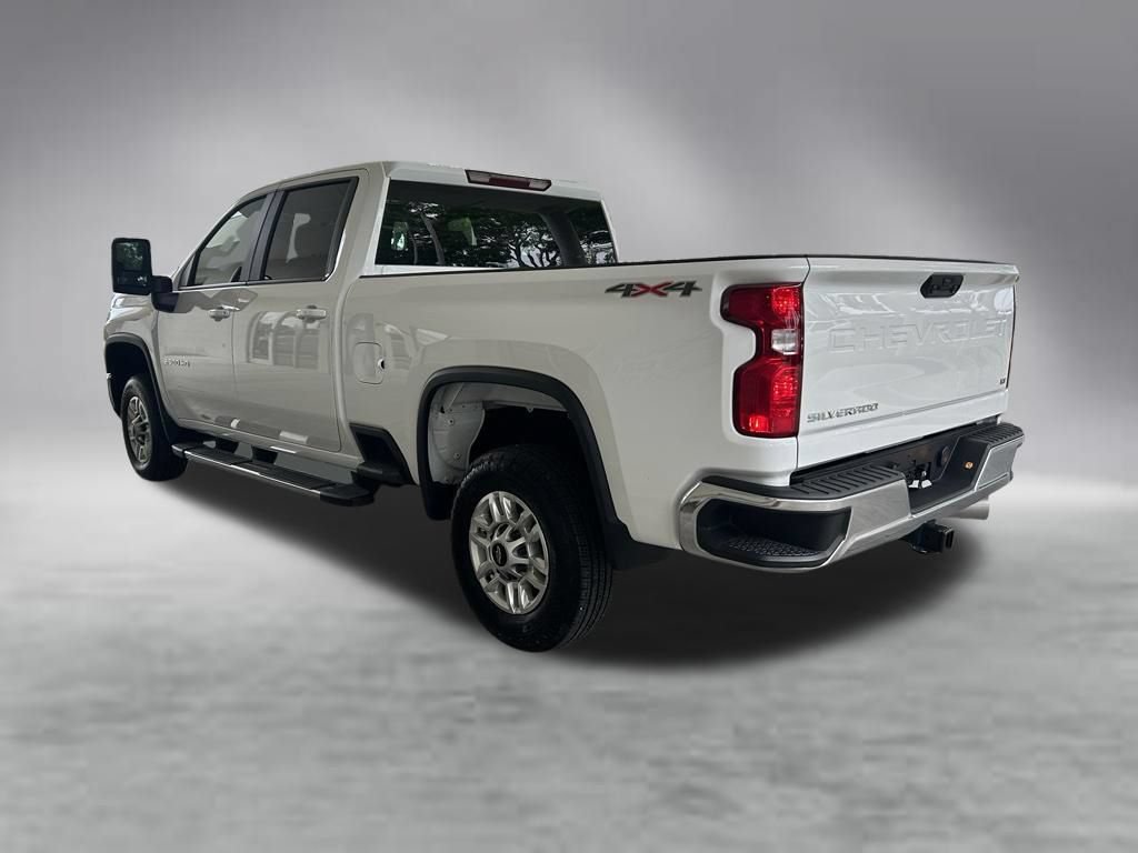 Used 2026 Chevrolet Silverado 2500 LT AWD/4WD image 4