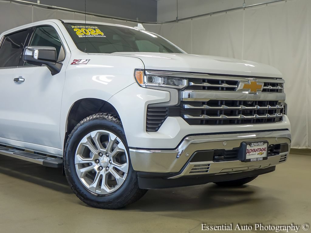 Used 2024 Chevrolet Silverado 1500 LTZ AWD/4WD image 3