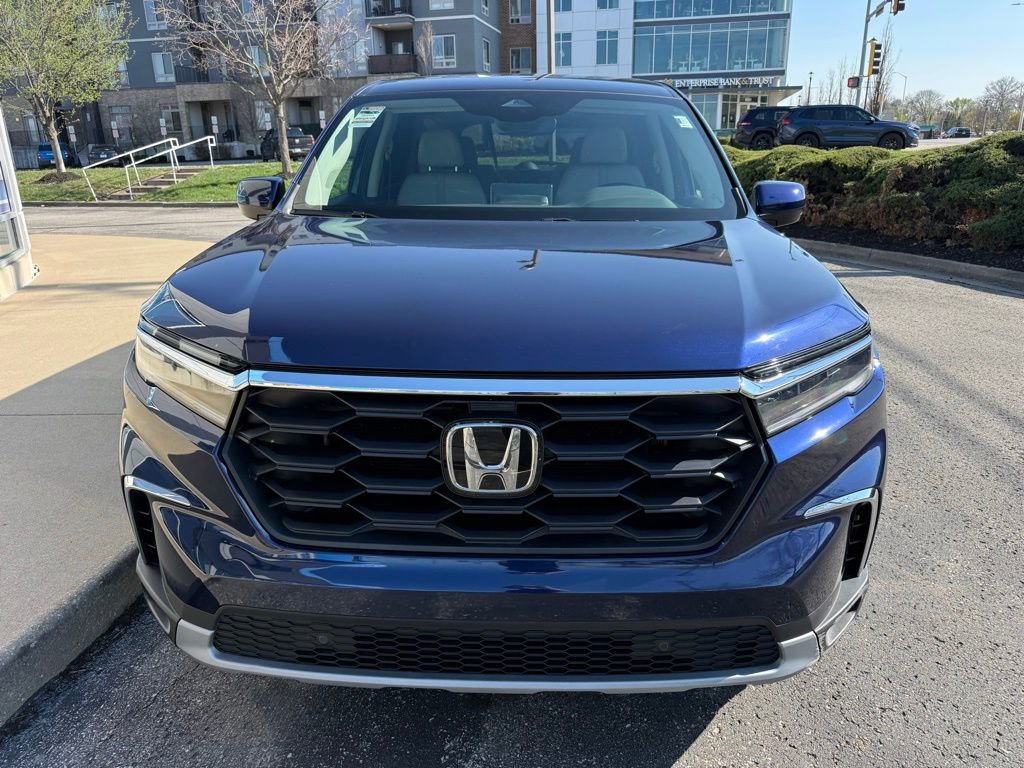 Used 2023 Honda Pilot EX-L image 11