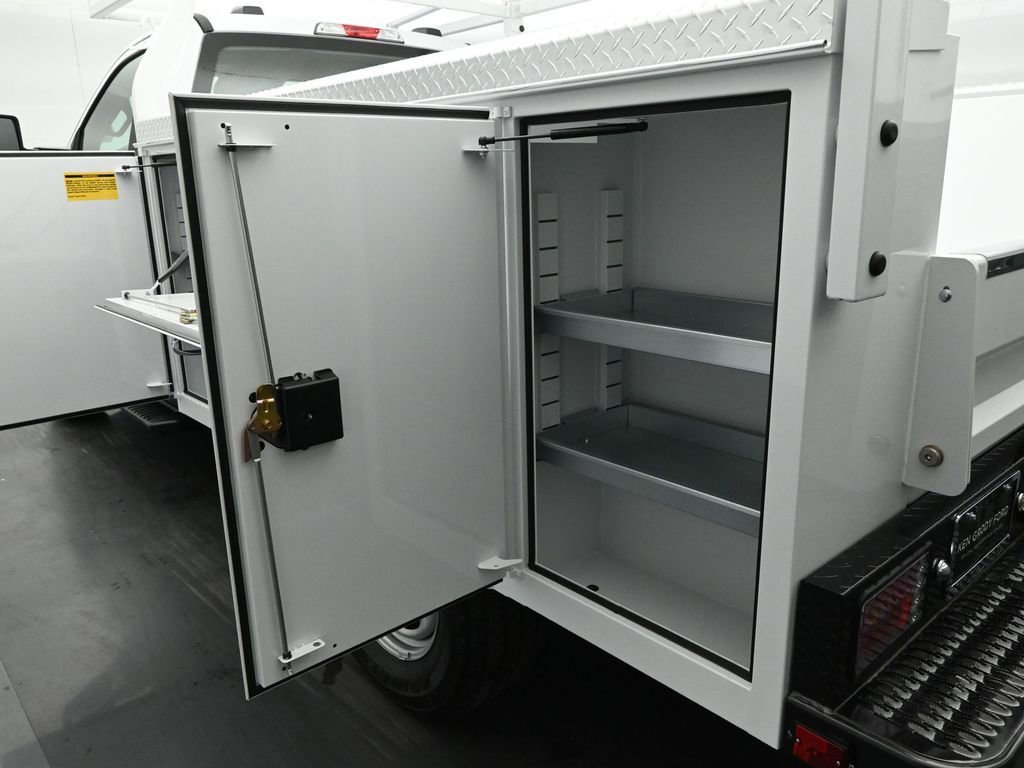 New 2026 Ford F350 XL w/ FX4 Off-Road Package image 18