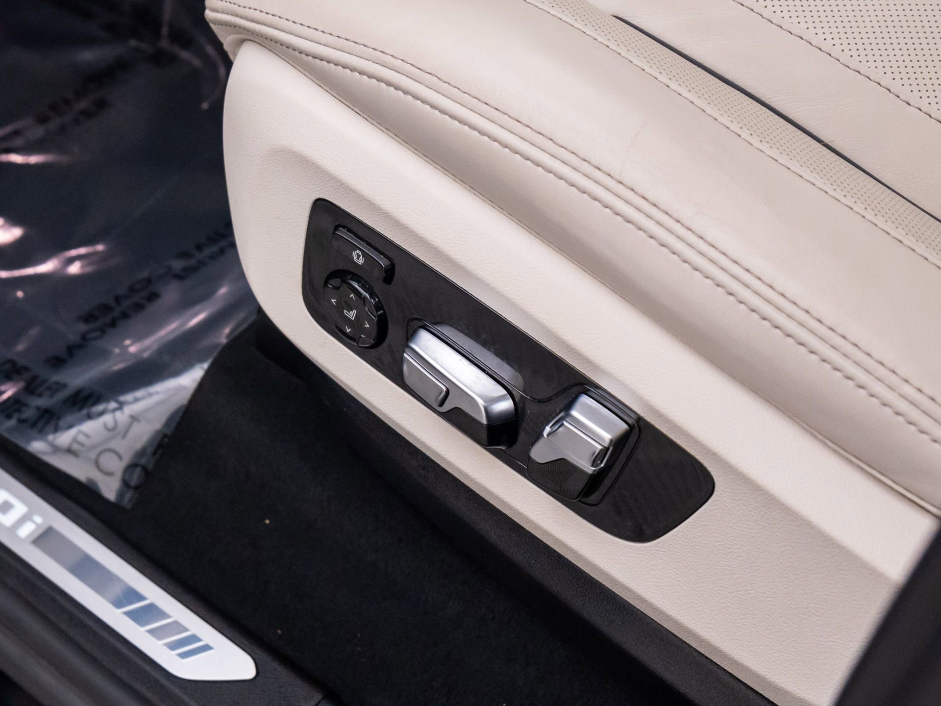 Certified 2023 BMW X5 M50i w/ Climate Comfort Package image 14