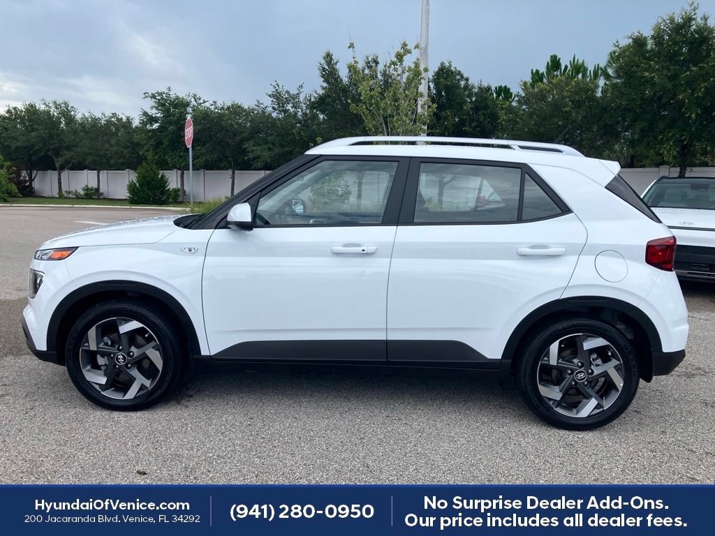 Used 2026 Hyundai Venue SEL FWD image 25