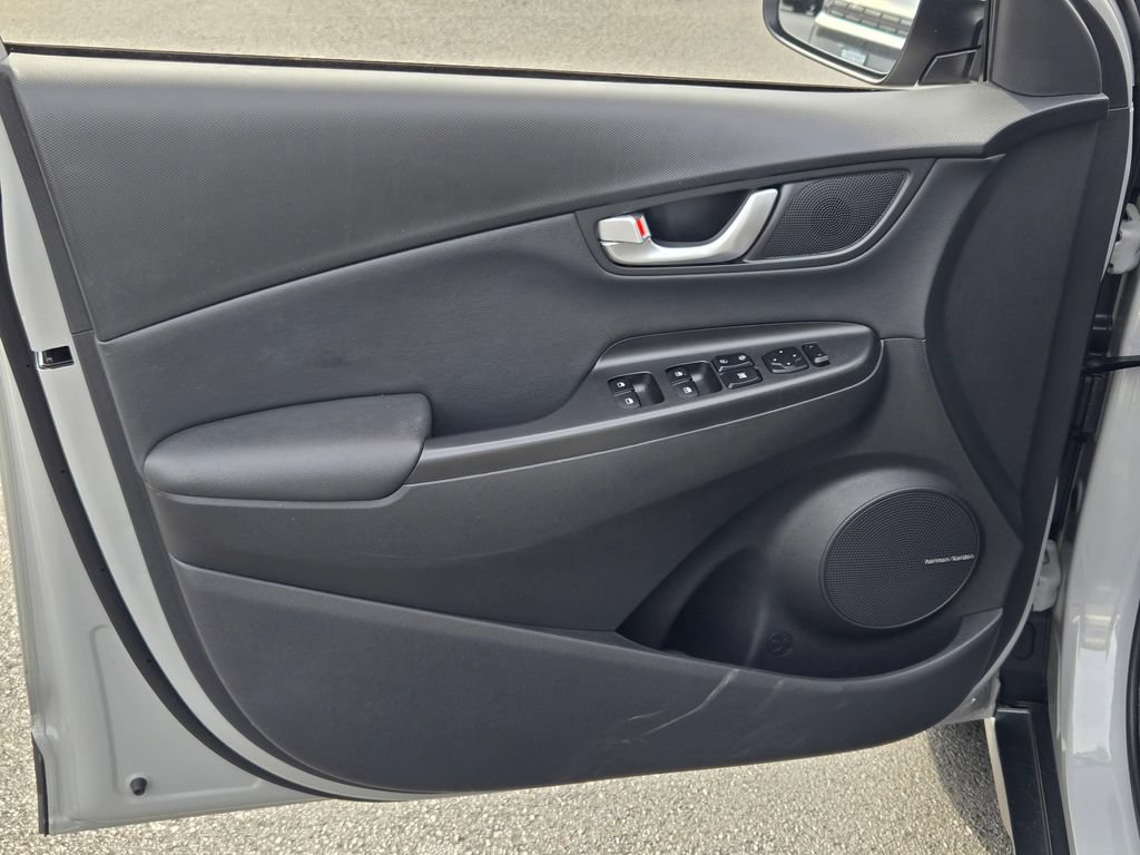 Certified 2023 Hyundai Kona Limited AWD/4WD image 29
