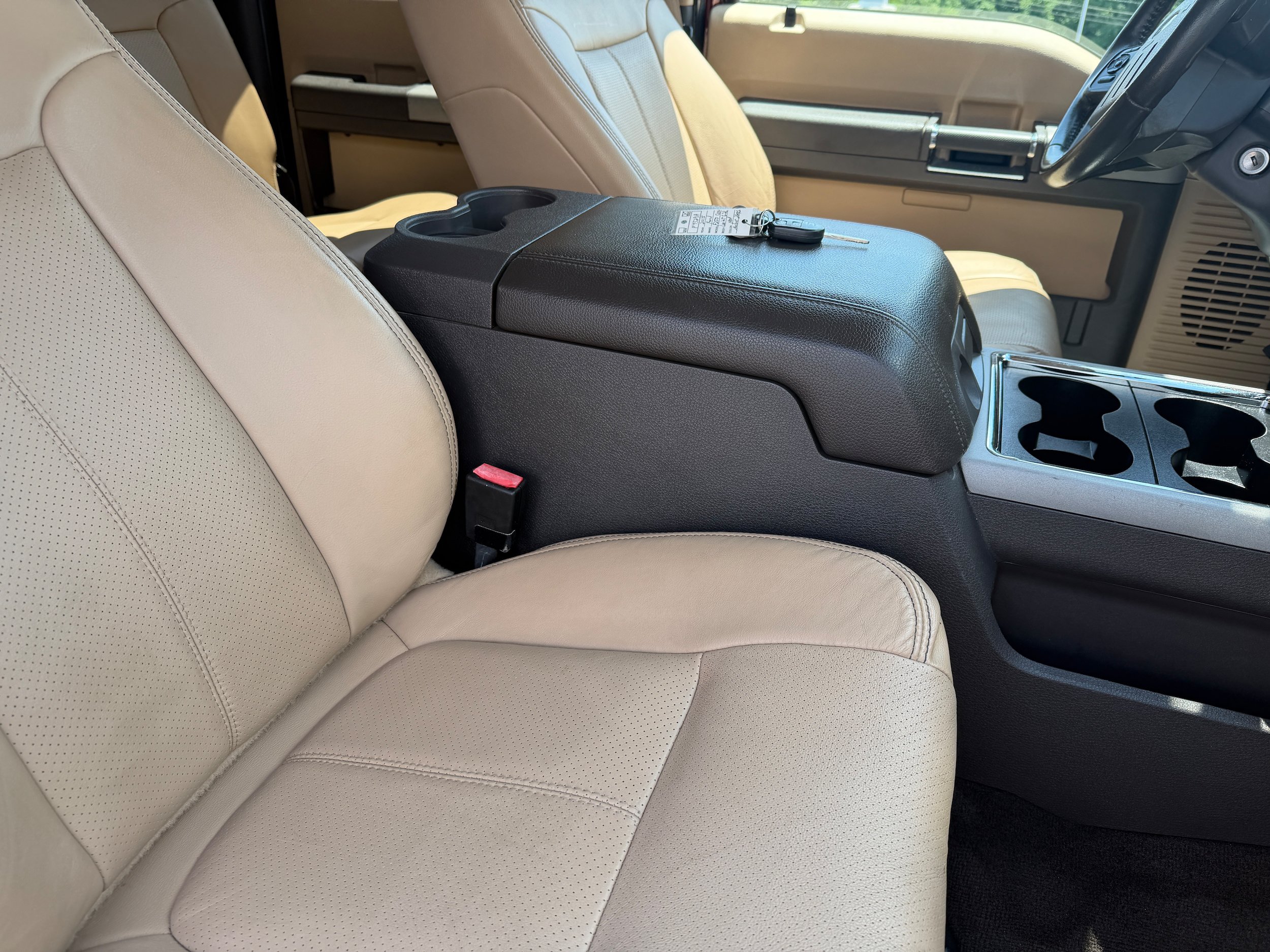 Used 2015 Ford F250 Lariat w/ Lariat Interior Package AWD/4WD image 23