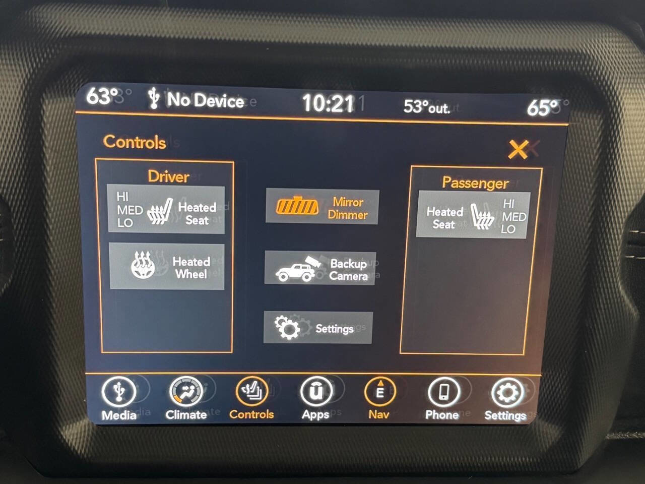 Used 2022 Jeep Wrangler Unlimited Sahara w/ Cold Weather Group image 38