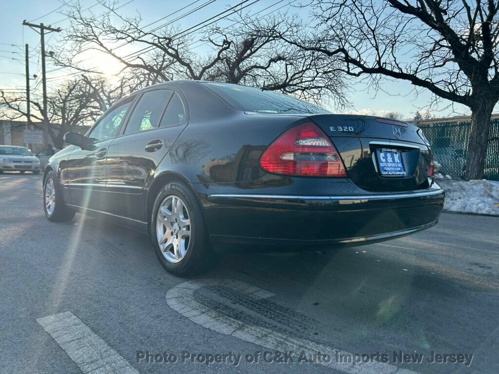 Used 2006 Mercedes-Benz E 320 CDI Sedan image 14