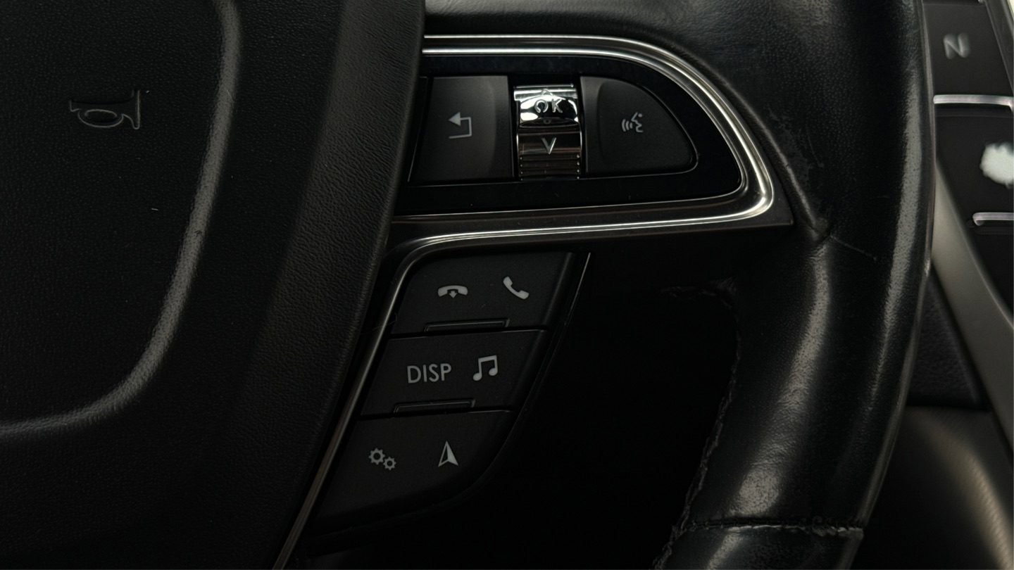 Used 2019 Lincoln Nautilus Reserve FWD image 33