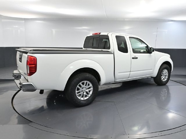 Used 2014 Nissan Frontier SV AWD/4WD image 3