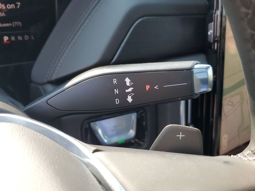 New 2025 GMC Yukon XL Denali w/ Denali Reserve Package image 17