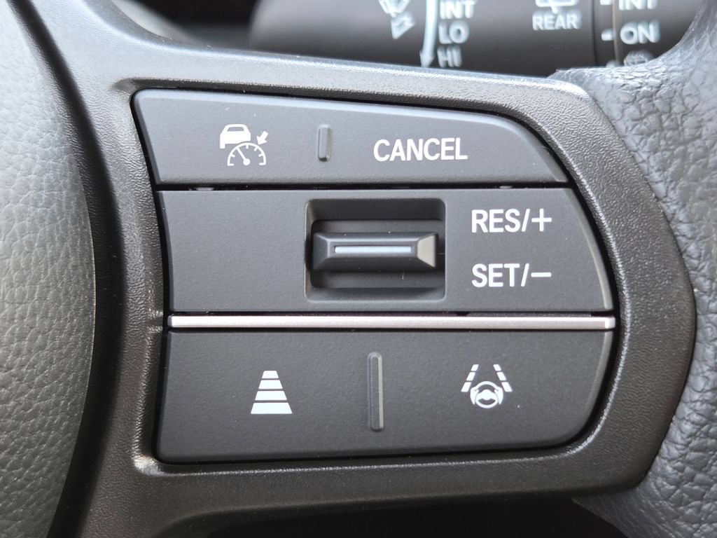New 2027 Honda HR-V LX image 9