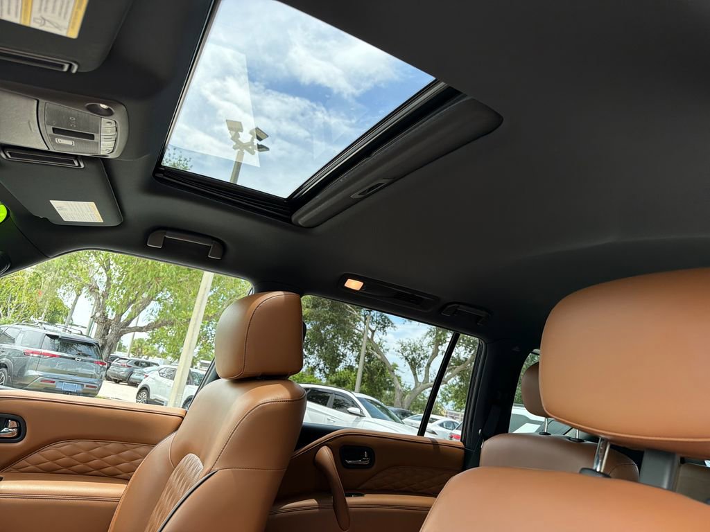 Used 2023 INFINITI QX80 Sensory w/ Cargo Package AWD/4WD image 17