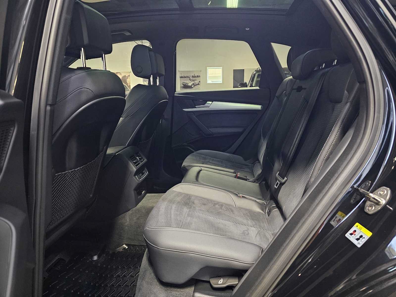 Used 2024 Audi Q5 e Premium Plus AWD/4WD image 18