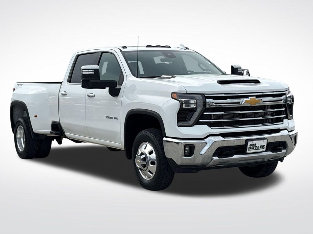 Used 2024 Chevrolet Silverado 3500 LTZ w/ LTZ Convenience Package image 9
