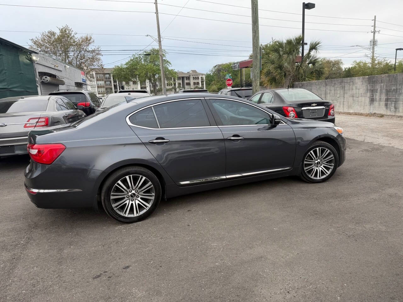 Used 2015 Kia Cadenza Premium FWD image 3