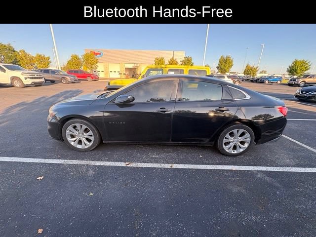 Used 2017 Chevrolet Malibu Premier FWD image 9