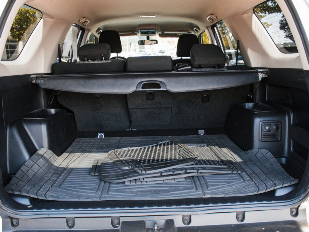 Used 2015 Toyota 4Runner SR5 AWD/4WD image 27